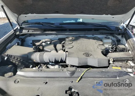 2022 Toyota 4Runner Sr5/Sr5 Premium из США, поврежденный, VIN JTEMU5JR0N6009135